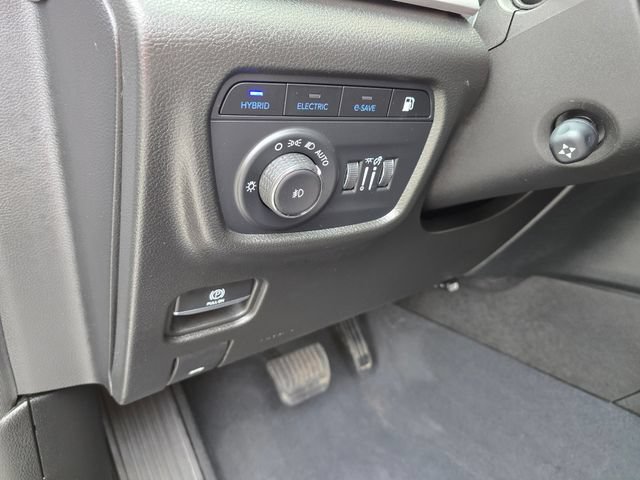 Used 2022 Jeep Grand Cherokee Limited 4xe w/ Luxury Tech Group II AWD/4WD image 19