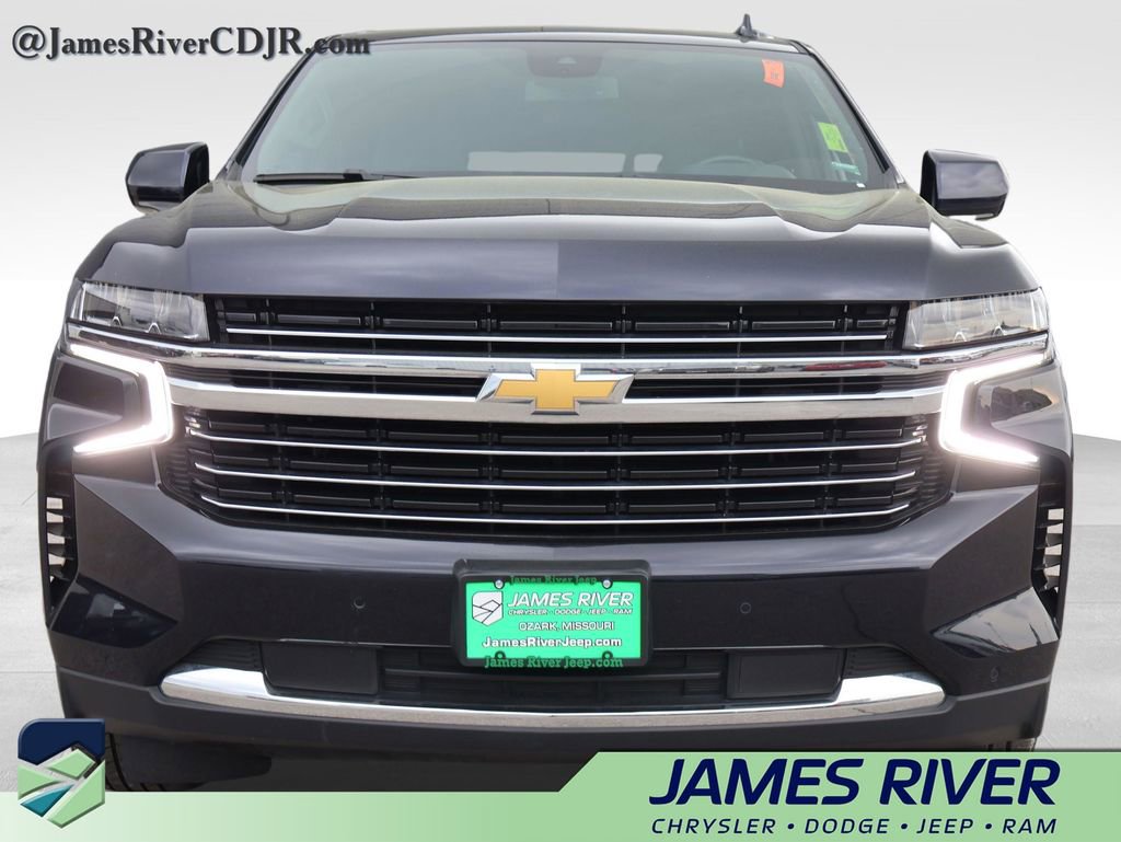 Used 2024 Chevrolet Suburban LT image 7