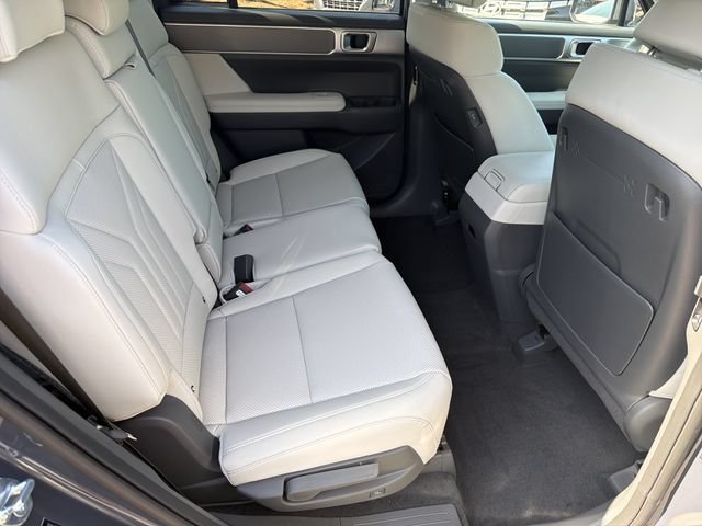 New 2027 Hyundai Santa Fe SEL FWD image 17