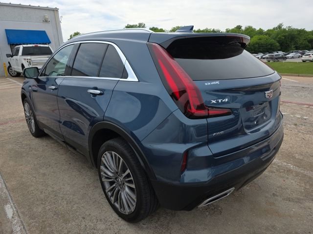 Used 2024 Cadillac XT4 Premium Luxury AWD/4WD image 3