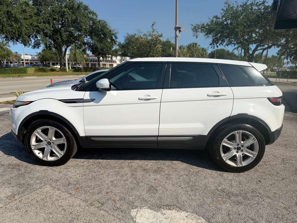 Used 2013 Land Rover Range Rover Evoque Pure Plus AWD/4WD image 2