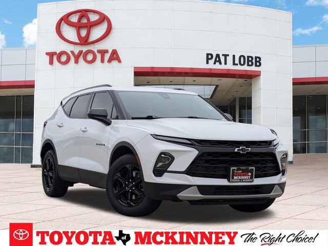 Used 2024 Chevrolet Blazer LT w/ Convenience Package FWD image 1