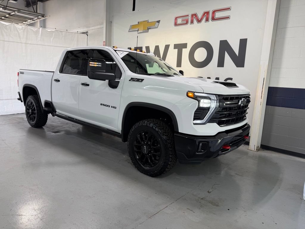 New 2026 Chevrolet Silverado 2500 LTZ w/ LTZ Plus Package AWD/4WD image 2