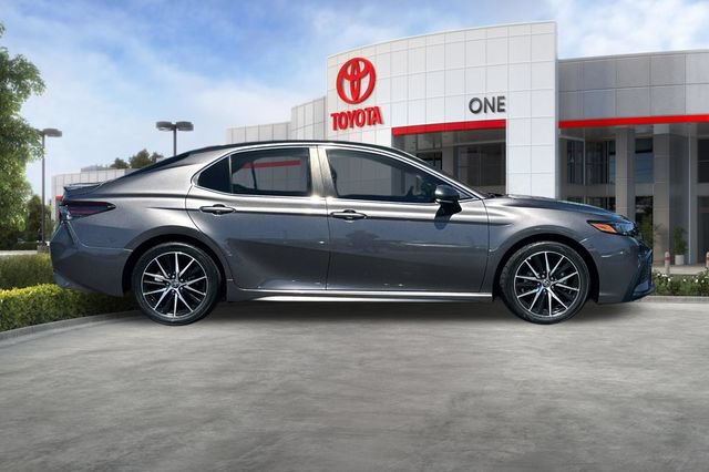 Certified 2023 Toyota Camry SE w/ Convenience Package FWD image 3