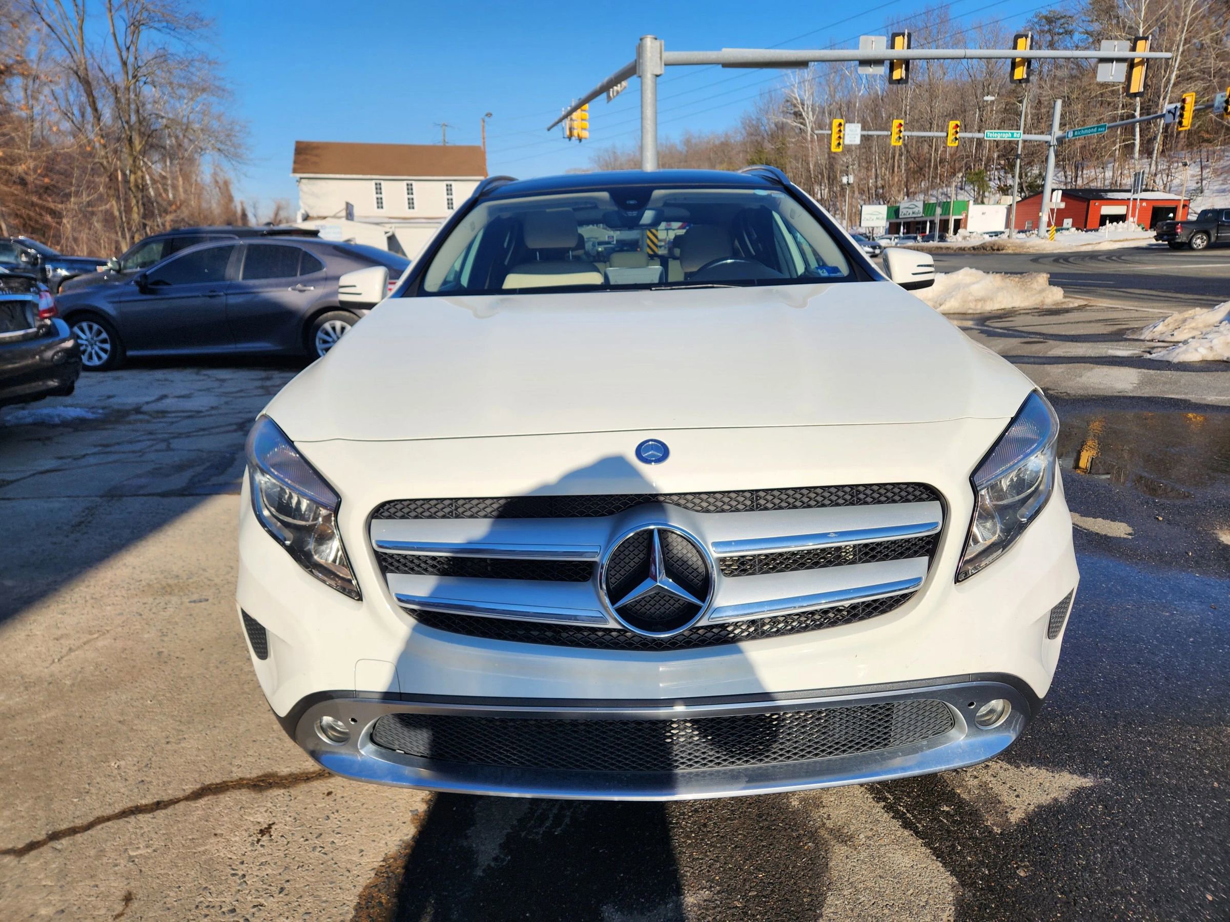 Used 2017 Mercedes-Benz GLA 250 image 2