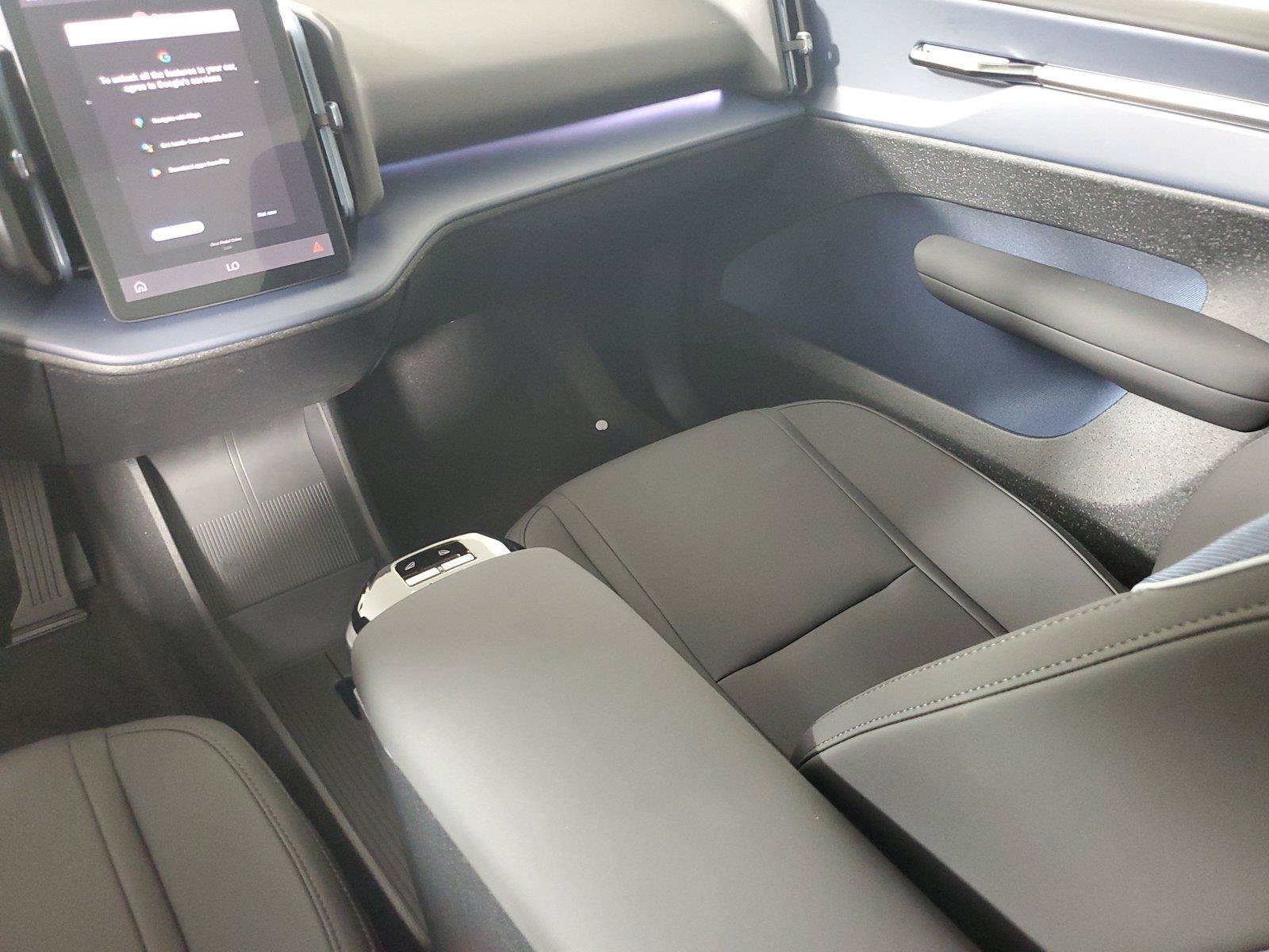 New 2026 Volvo EX30 Ultra AWD/4WD image 16