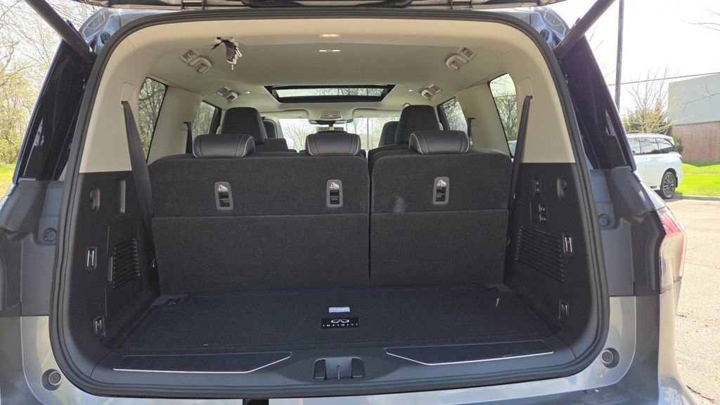 New 2026 INFINITI QX80 Luxe w/ Cargo Package image 29