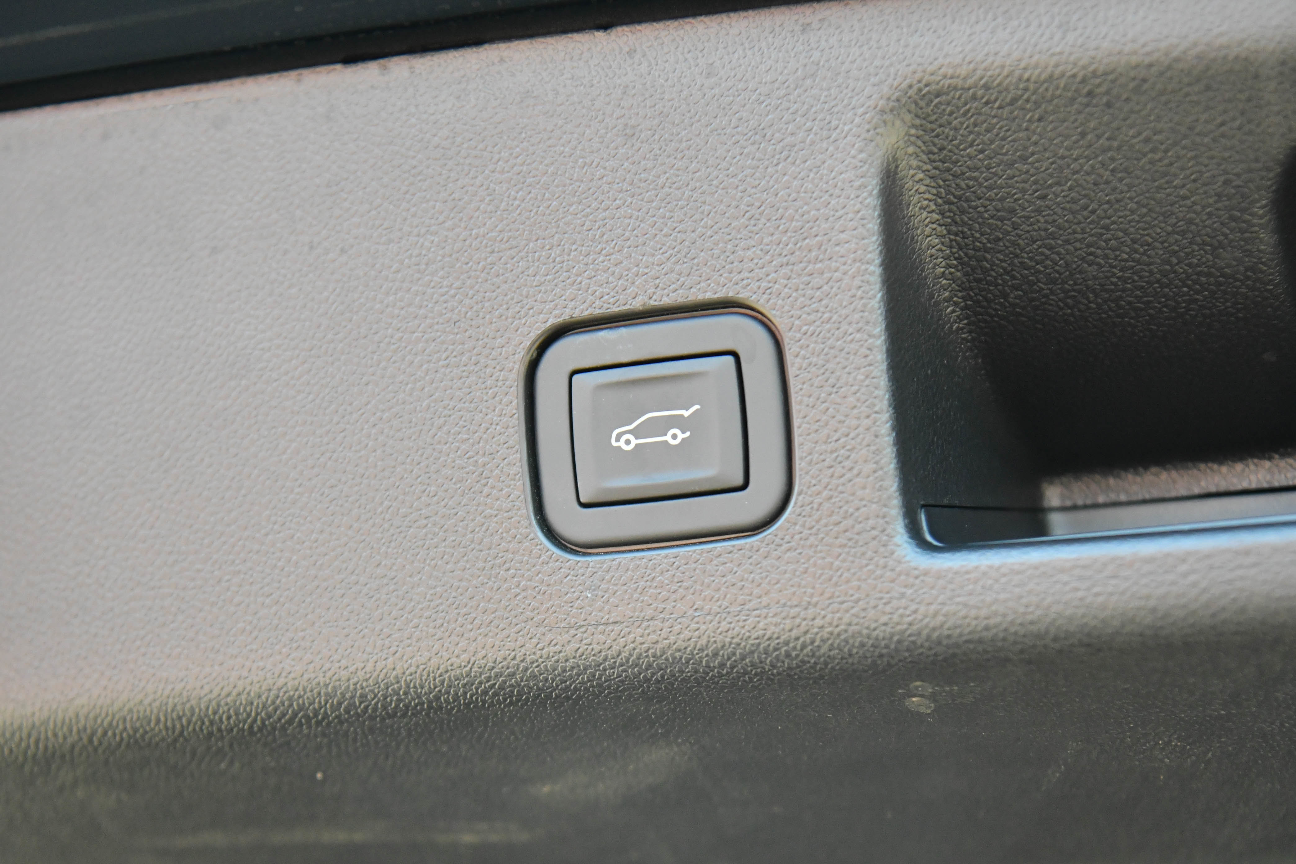 Used 2025 Chevrolet Equinox EV LT FWD image 49