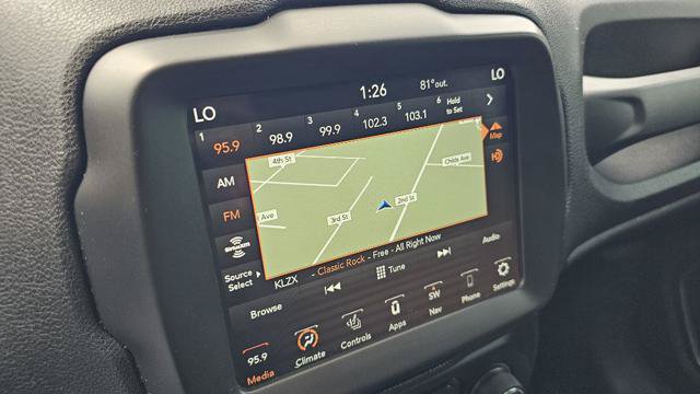 Used 2020 Jeep Renegade Altitude AWD/4WD image 18