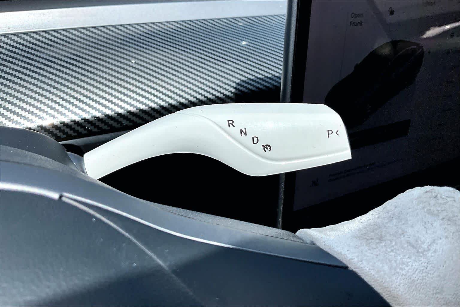 Used 2022 Tesla Model 3 Standard Range RWD image 29