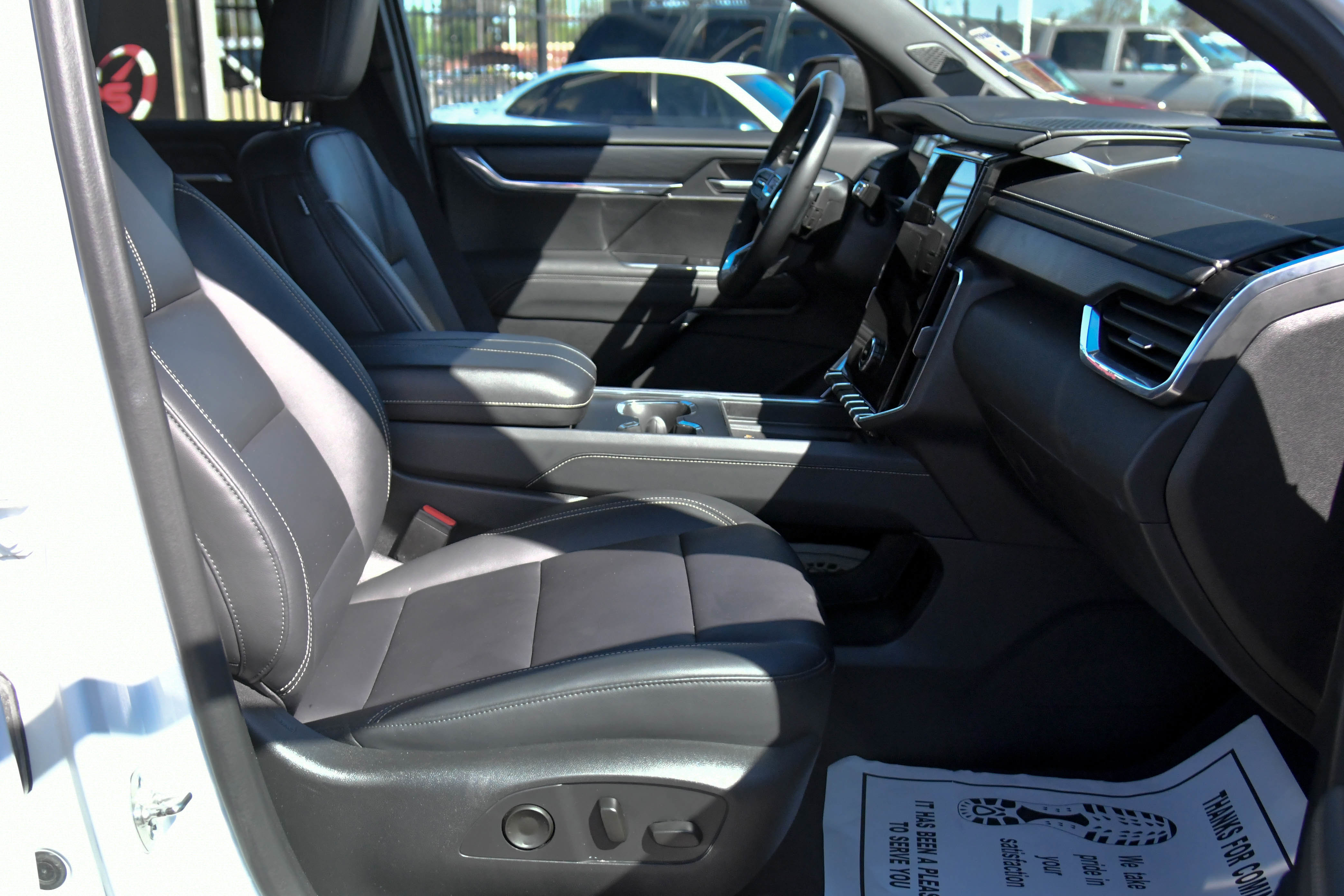 Used 2024 GMC Acadia Elevation image 54