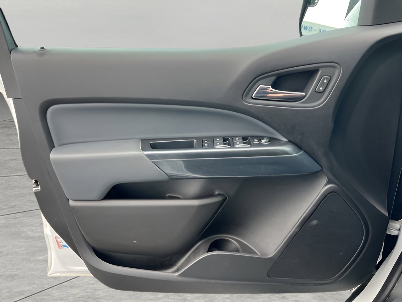 Used 2021 Chevrolet Colorado Z71 w/ LPO, Tonneau and Step Package image 25