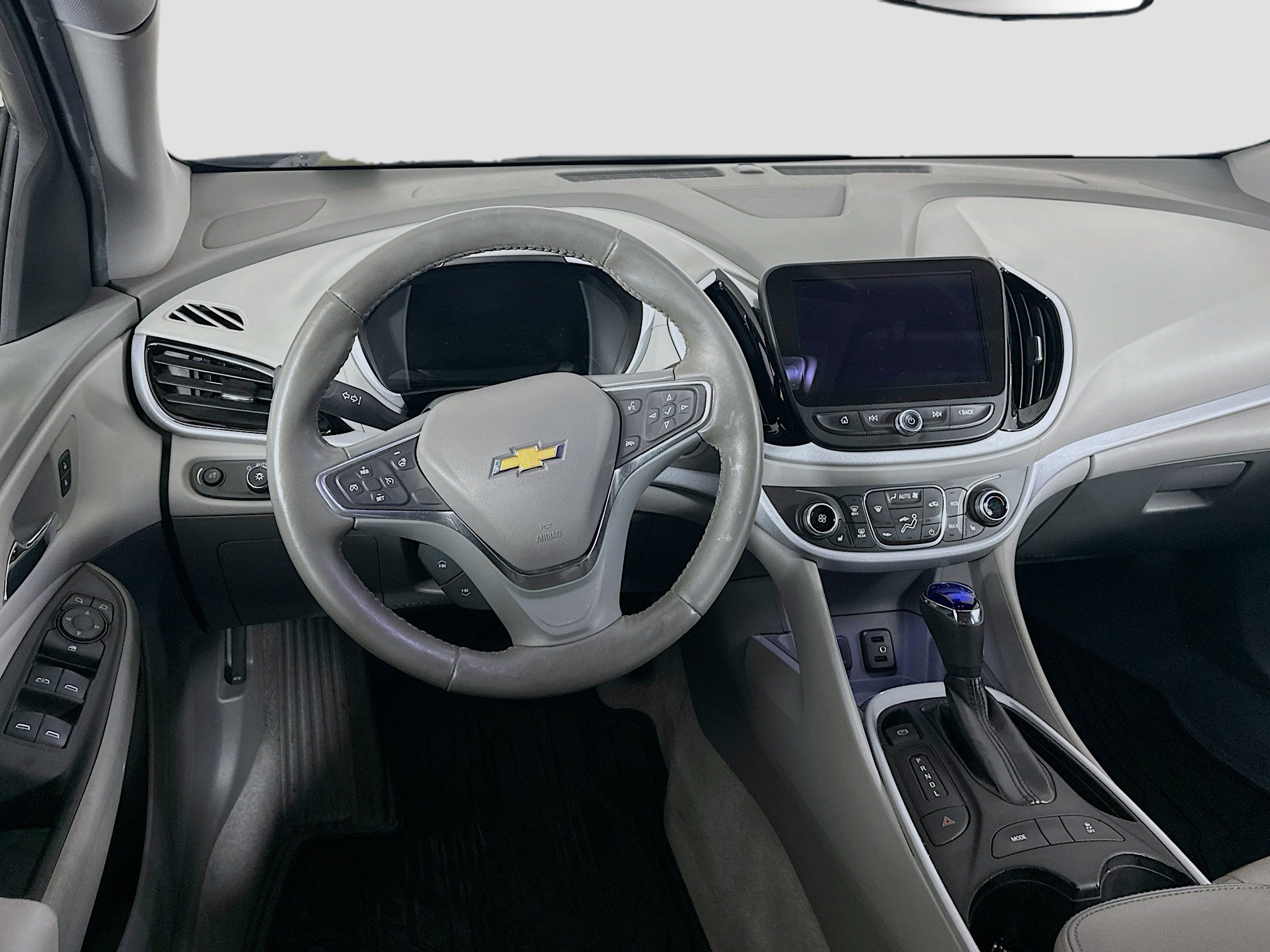 Used 2018 Chevrolet Volt LT w/ Comfort Package FWD image 17