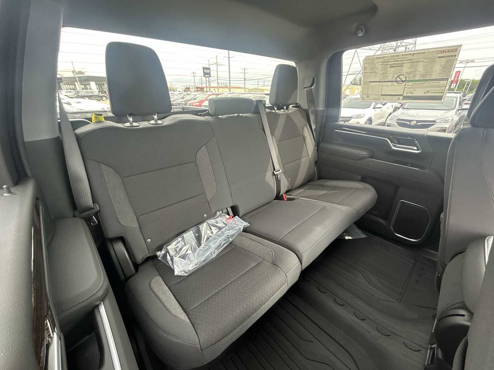 New 2026 GMC Sierra 2500 SLE image 28