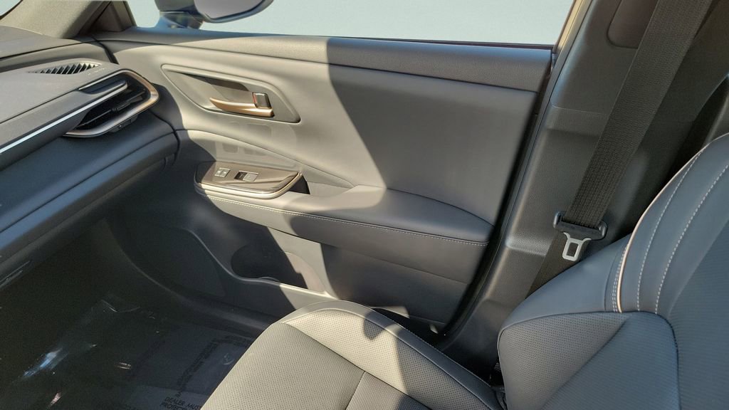 Used 2026 Toyota Crown AWD/4WD image 13