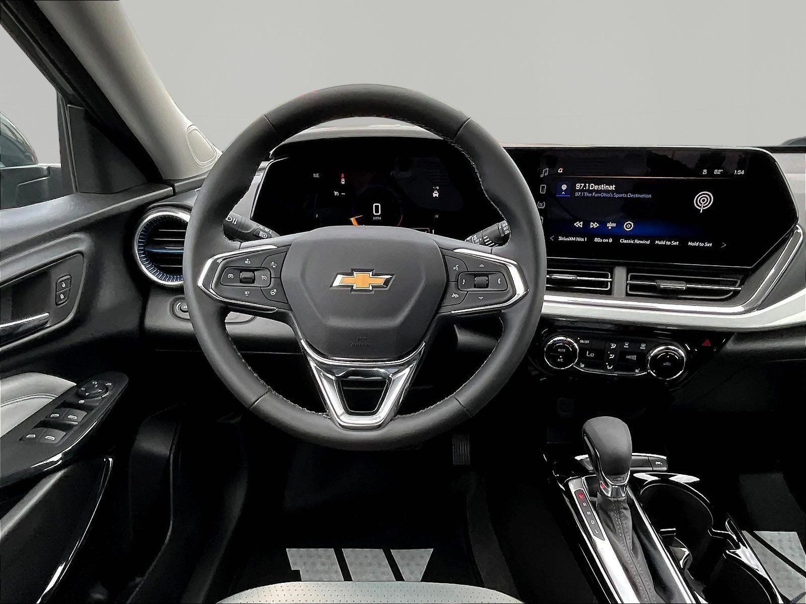 New 2026 Chevrolet Trax LT w/ LT Convenience Package FWD image 9