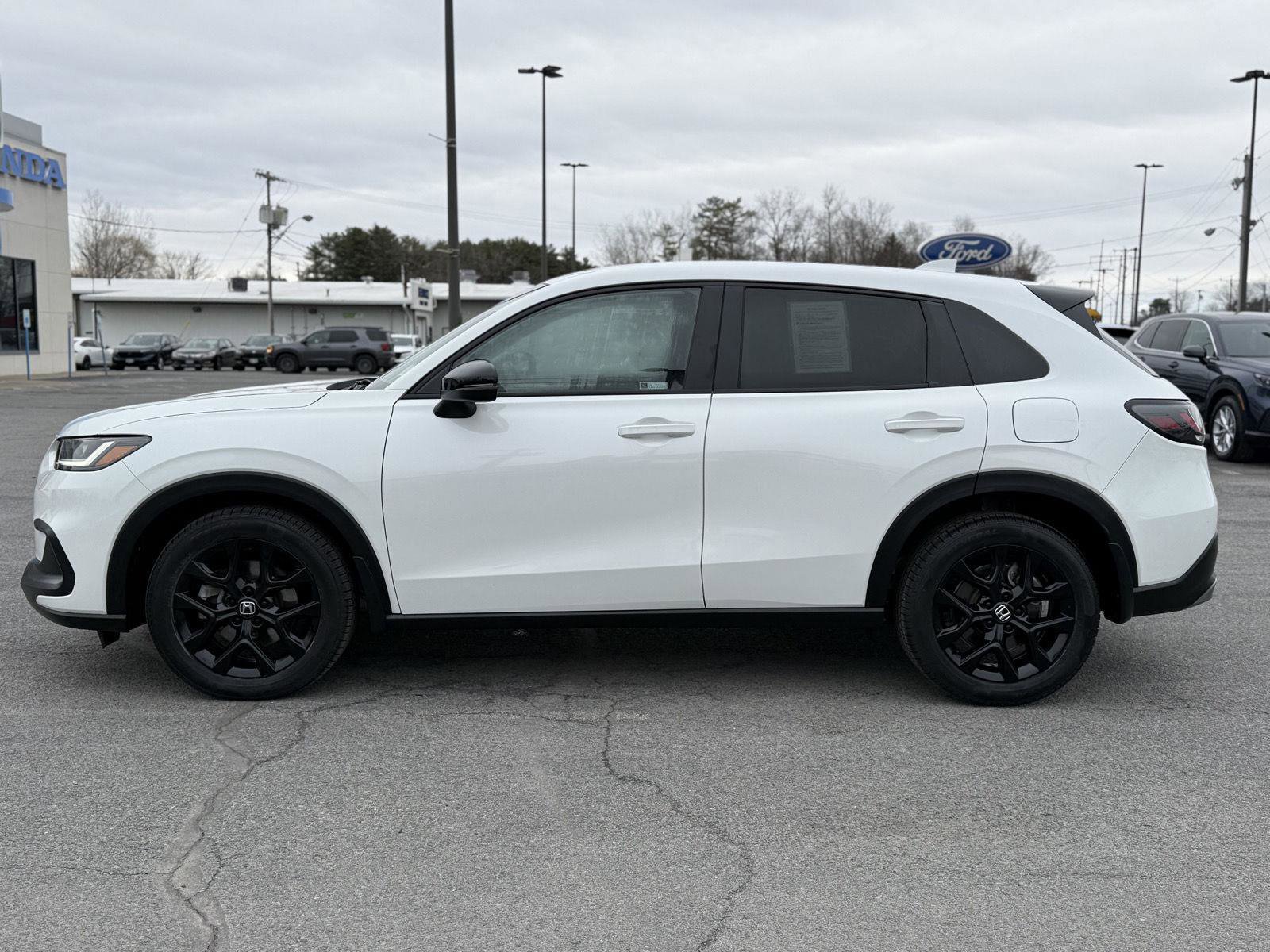 Certified 2024 Honda HR-V Sport image 8