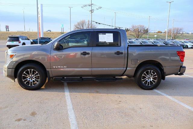 Certified 2024 Nissan Titan SV w/ SV Convenience Package image 2
