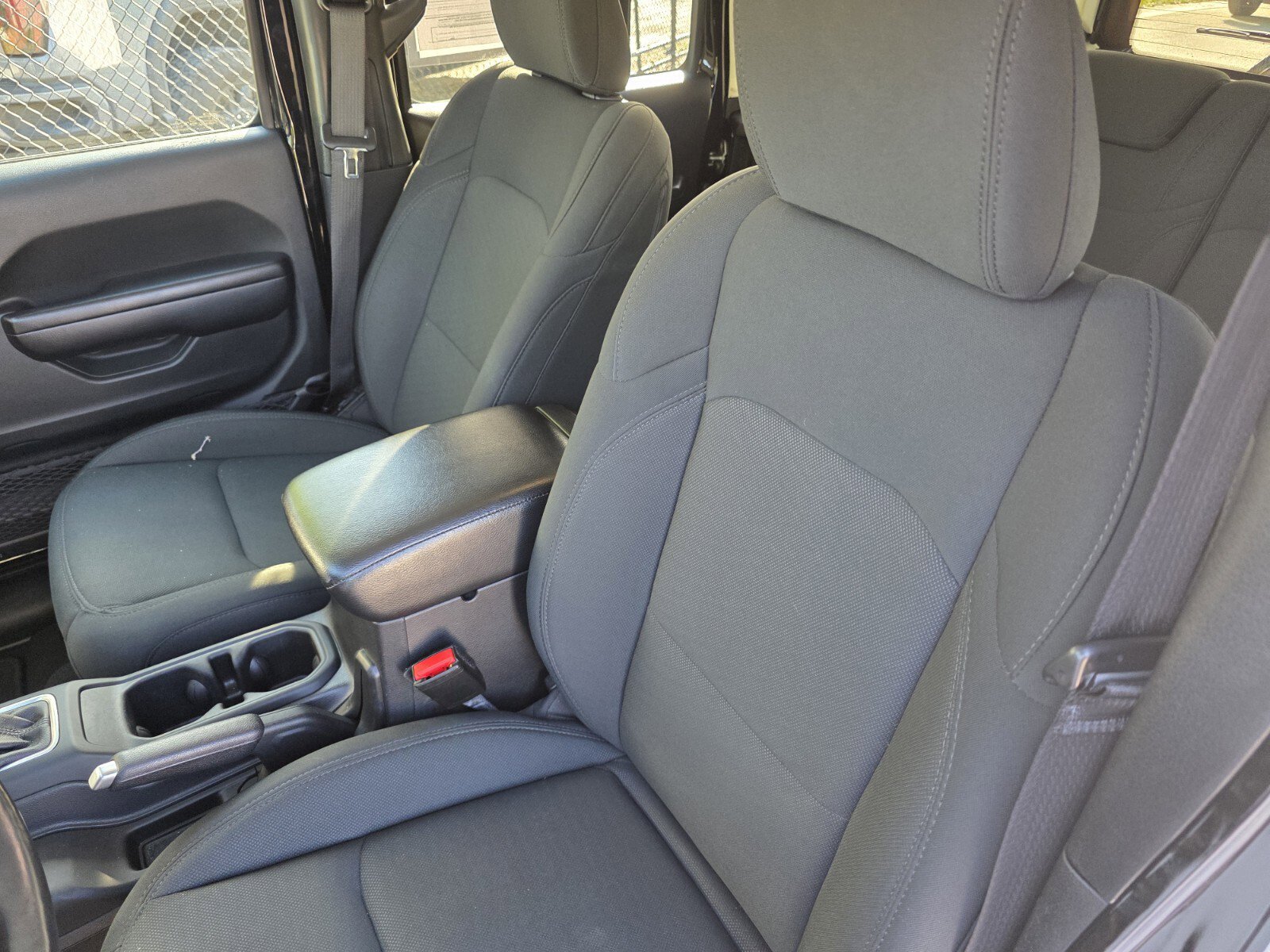 Used 2021 Jeep Wrangler Unlimited Sport image 12