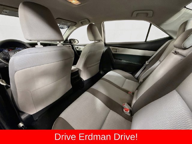 Used 2018 Toyota Corolla LE FWD image 10