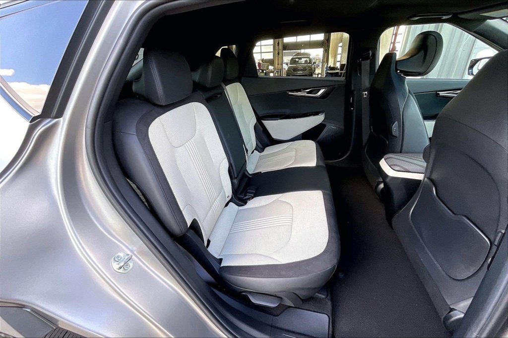 Used 2024 Kia EV6 GT-Line w/ GT-Line White Seat Package AWD/4WD image 27