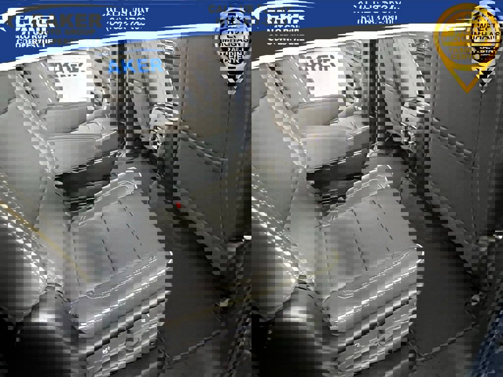 New 2025 Chevrolet Suburban Premier image 11