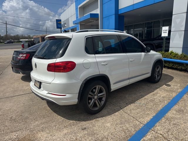 Used 2017 Volkswagen Tiguan Sport image 3