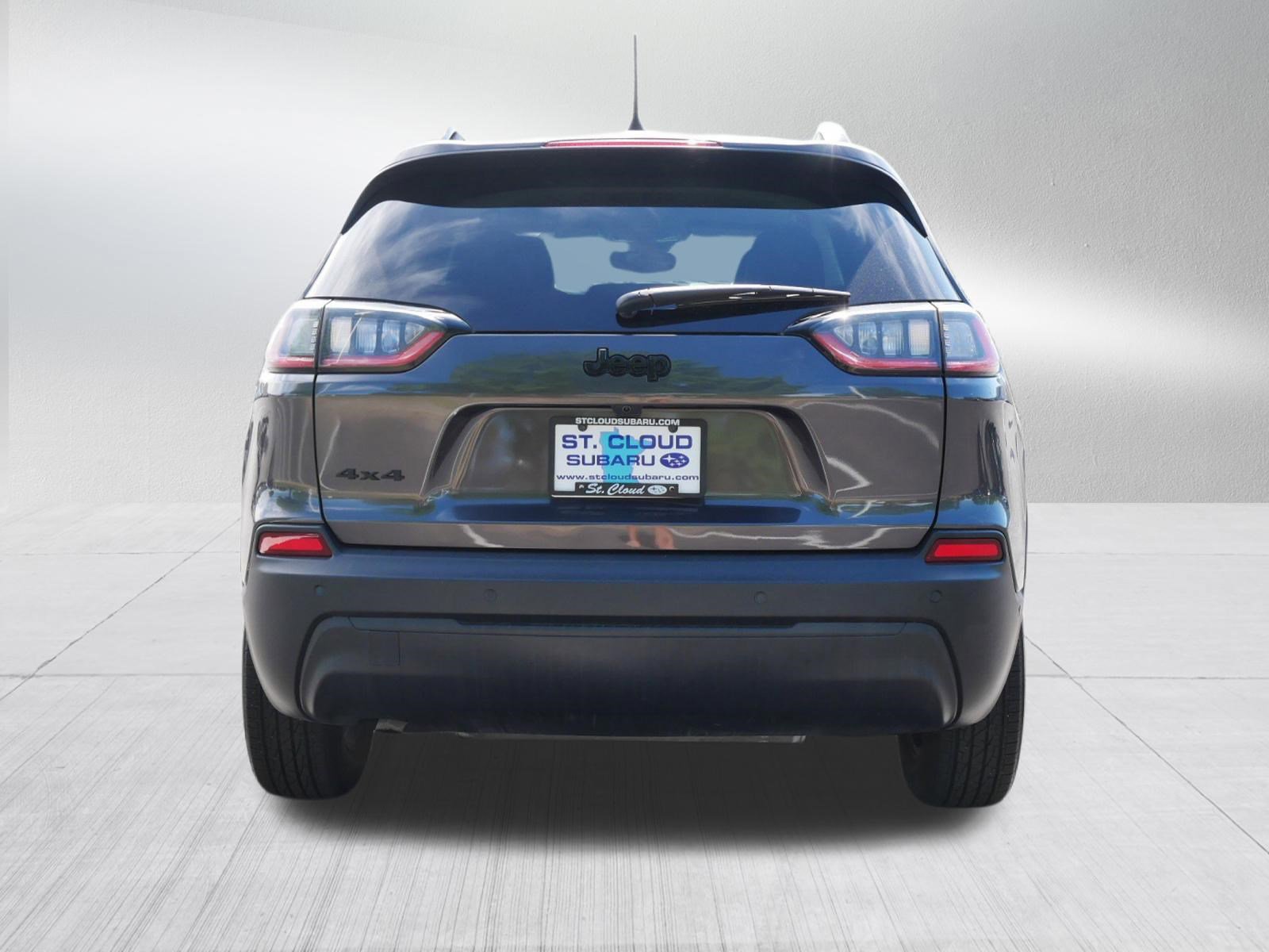Used 2023 Jeep Cherokee Altitude Lux AWD/4WD image 6