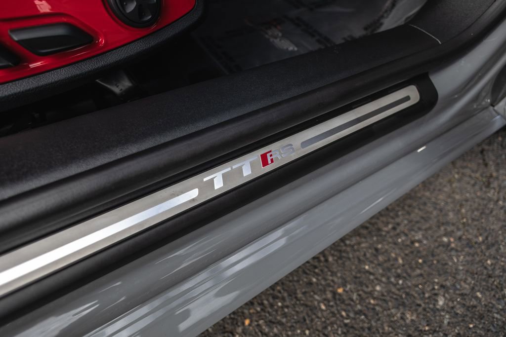 Used 2019 Audi TT RS w/ Technology Package image 32