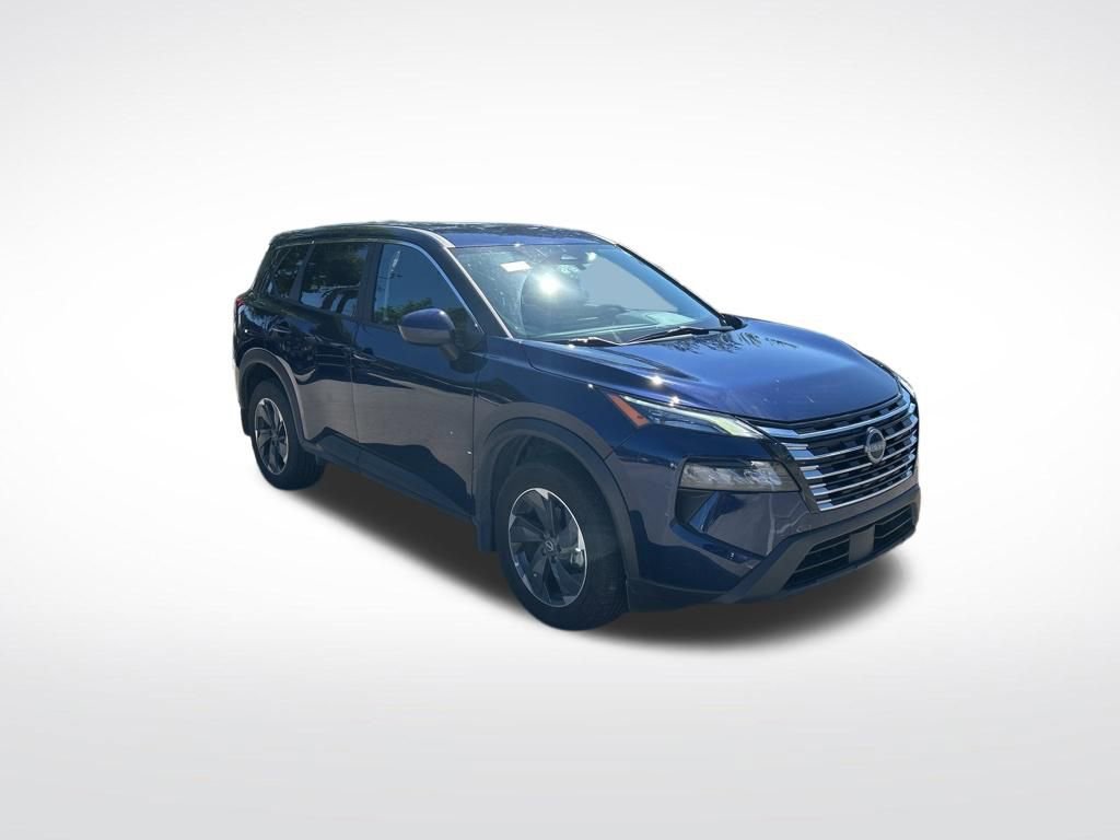 Used 2024 Nissan Rogue SV image 4
