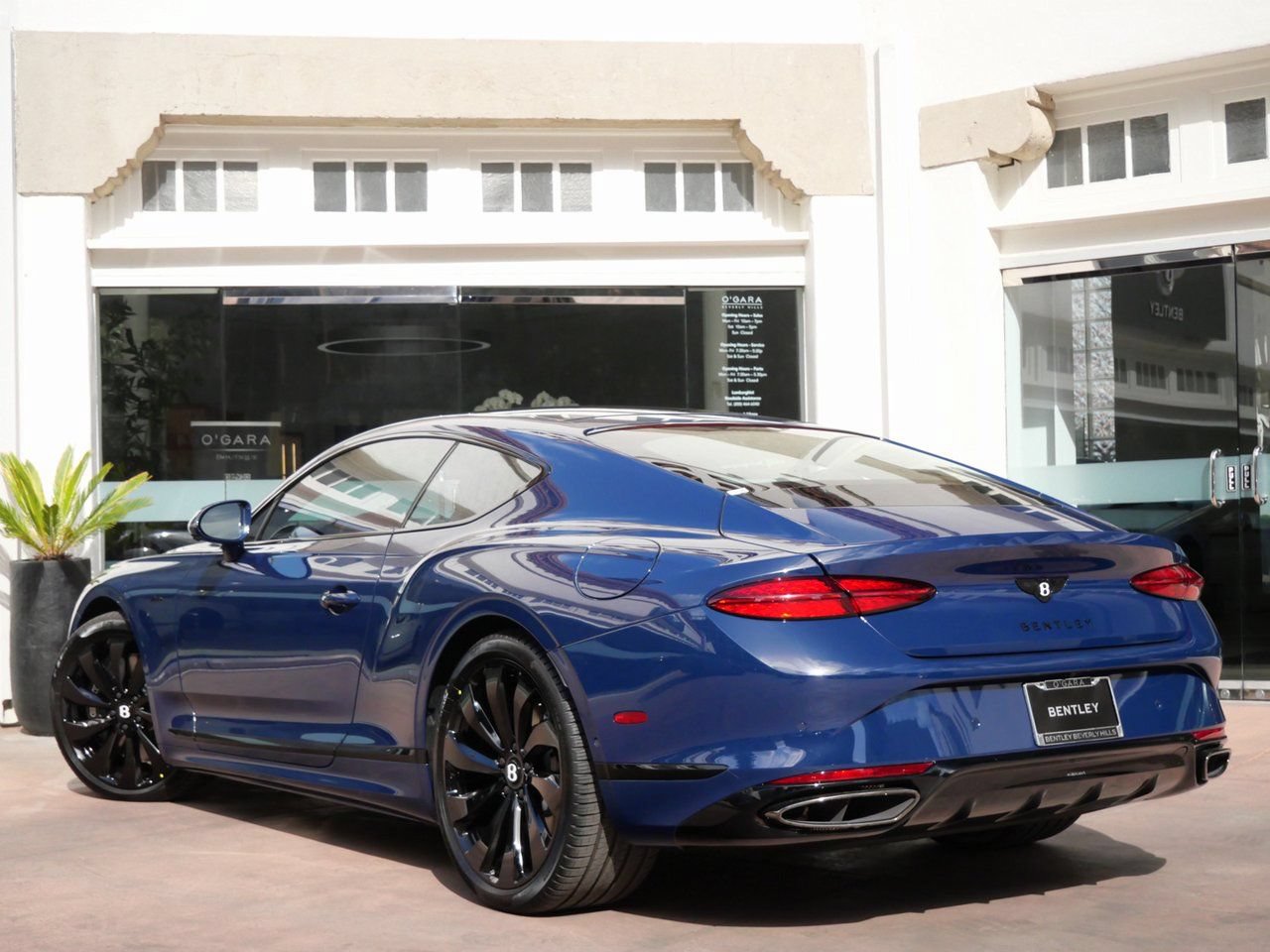 Used 2026 Bentley Continental GT Azure AWD/4WD image 3