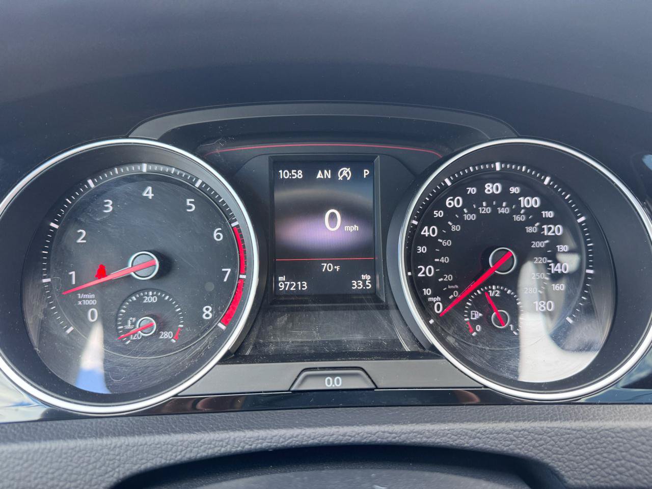 Used 2018 Volkswagen GTI SE FWD image 35