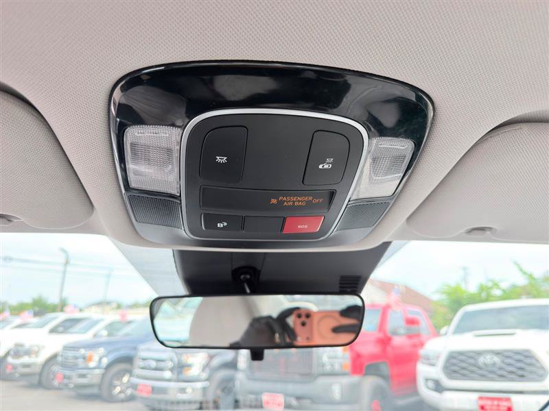 Used 2025 Hyundai Sonata SEL FWD image 17