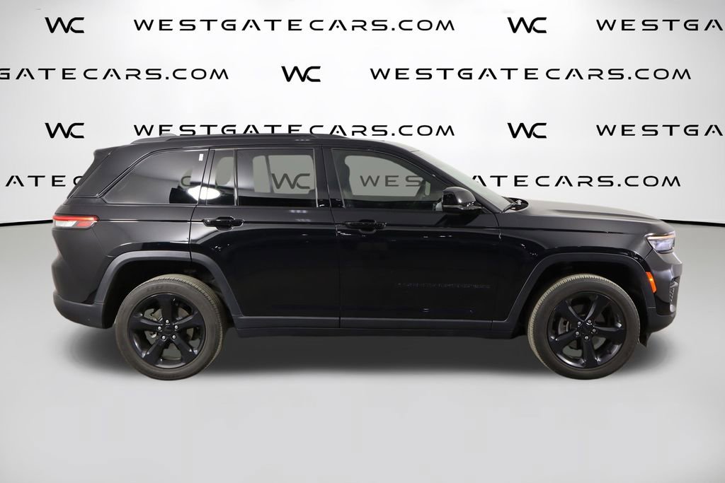 Used 2023 Jeep Grand Cherokee Altitude AWD/4WD image 51