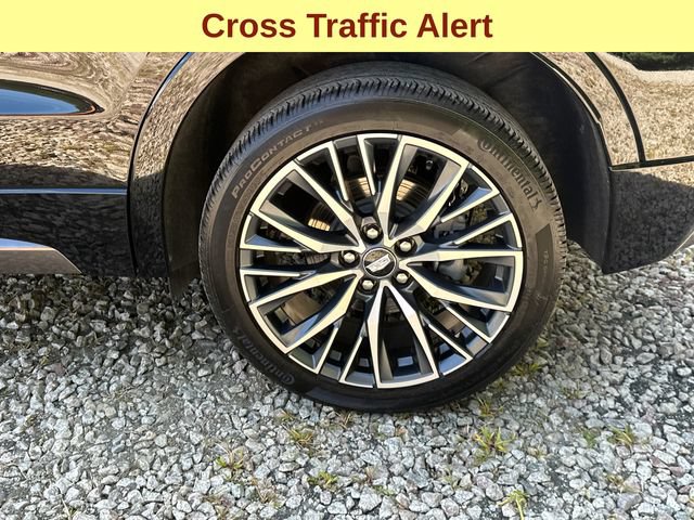 Certified 2024 Cadillac XT4 Sport AWD/4WD image 9