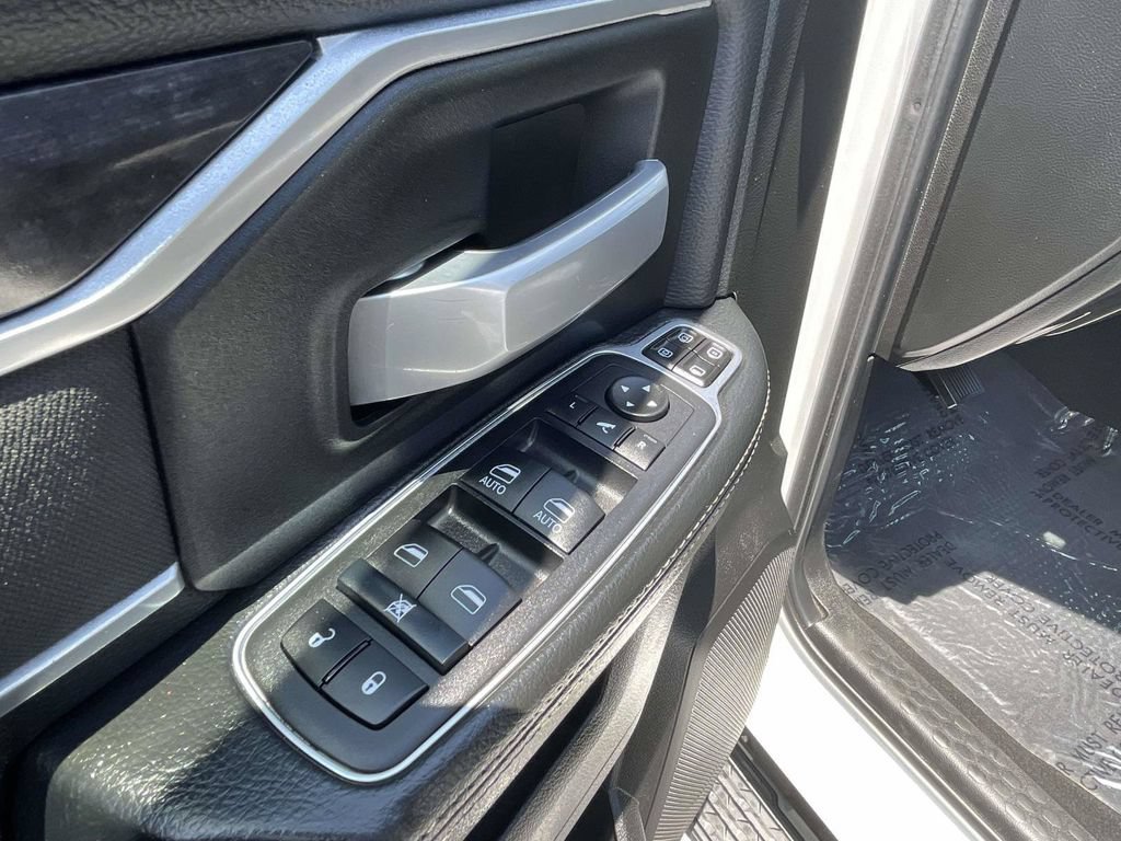 Used 2024 RAM 3500 Big Horn AWD/4WD image 21
