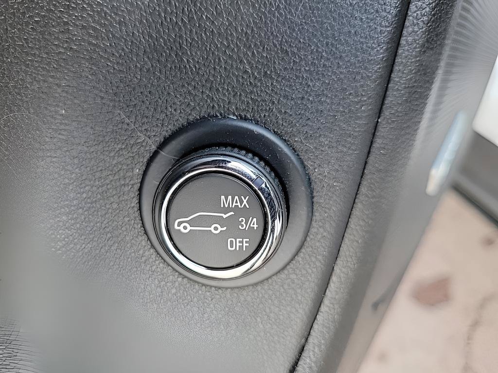 Used 2024 Chevrolet Blazer RS w/ Enhanced Convenience Package FWD image 14