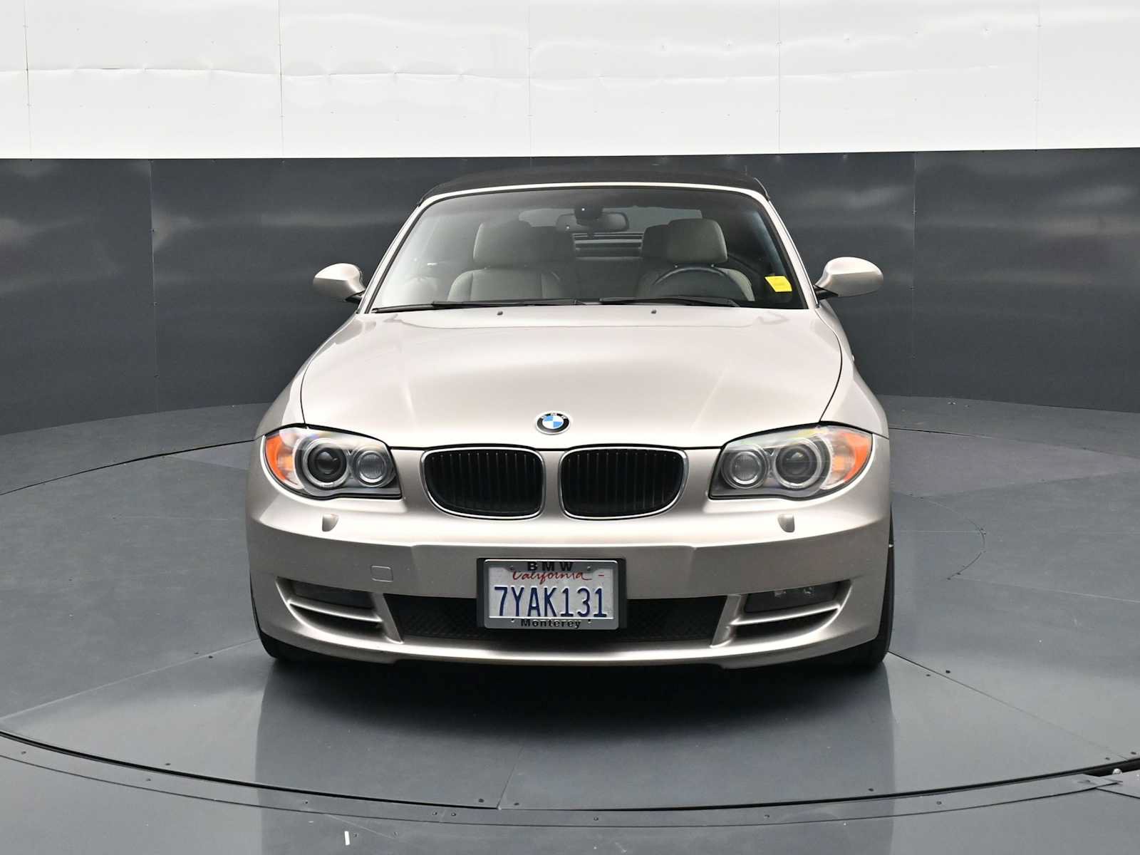 Used 2008 BMW 128i Convertible RWD image 2