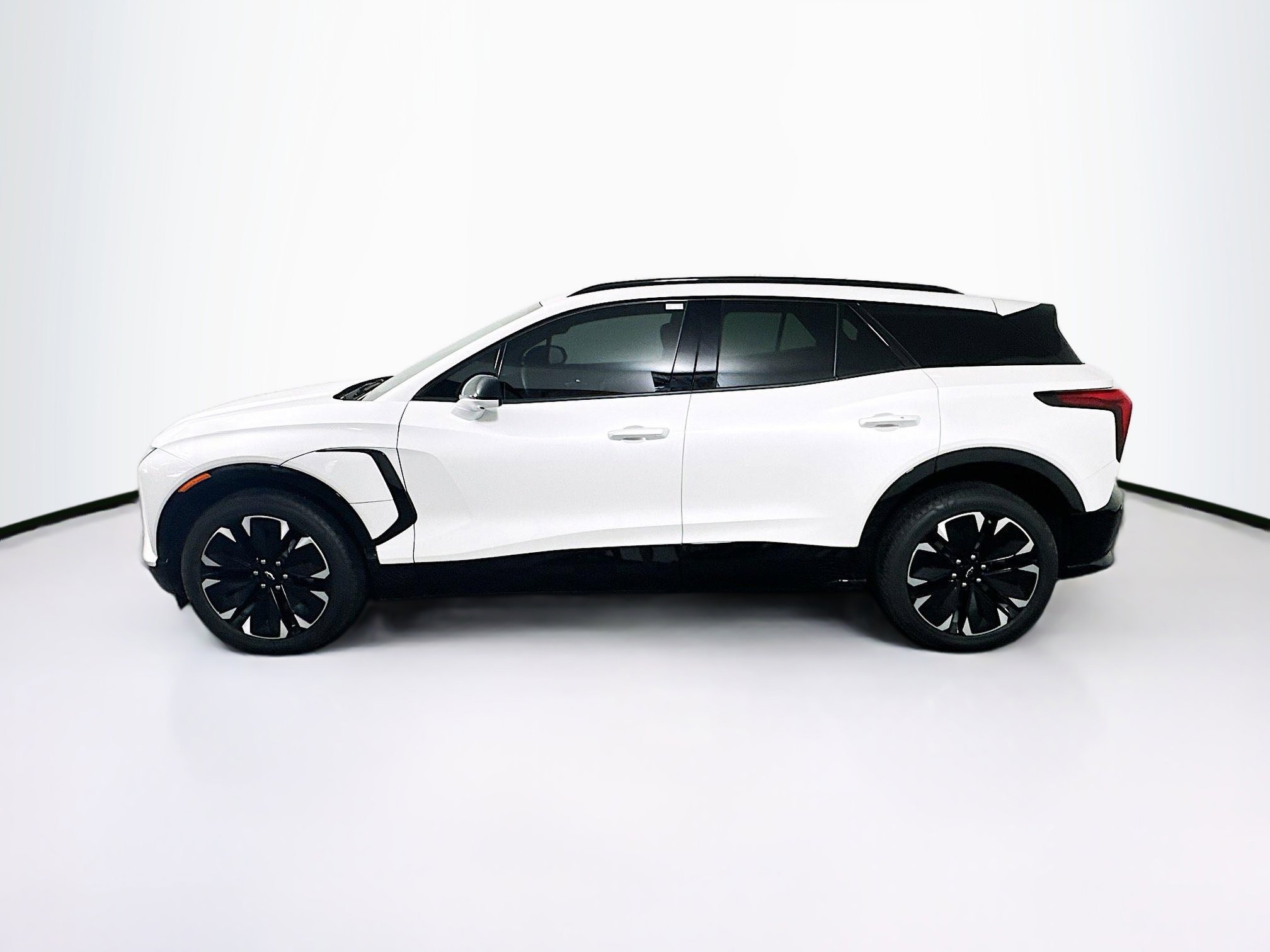 Used 2024 Chevrolet Blazer EV RS AWD/4WD image 4