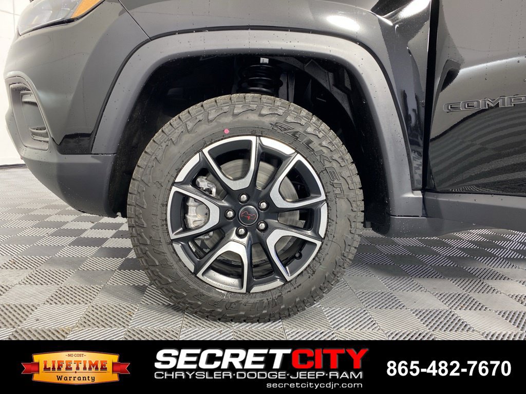 New 2026 Jeep Compass Trailhawk AWD/4WD image 11