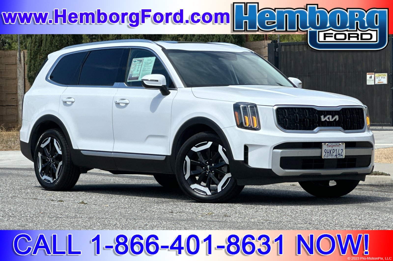 Used 2024 Kia Telluride EX w/ EX Captain's Chair Package