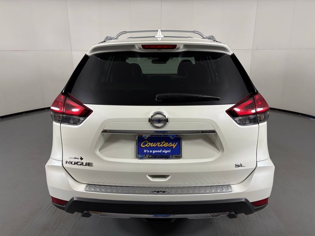 Used 2017 Nissan Rogue SL w/ SL Premium Package image 7