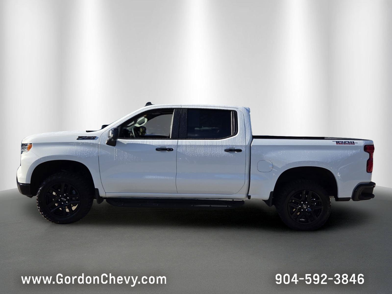 Used 2026 Chevrolet Silverado 1500 LT Trail Boss w/ LT Trail Boss Premium Package AWD/4WD image 2