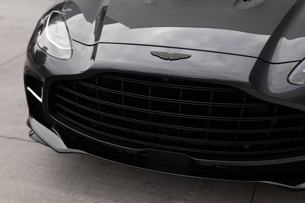 New 2026 Aston Martin DBX 707 image 7