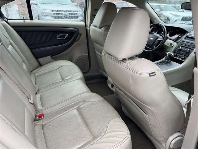 Used 2010 Ford Taurus SEL image 20