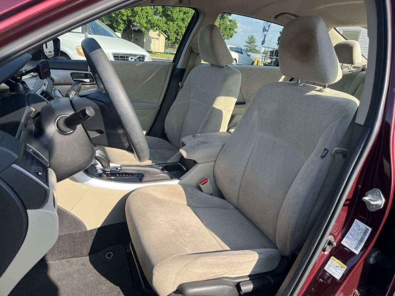 Used 2013 Honda Accord LX image 12