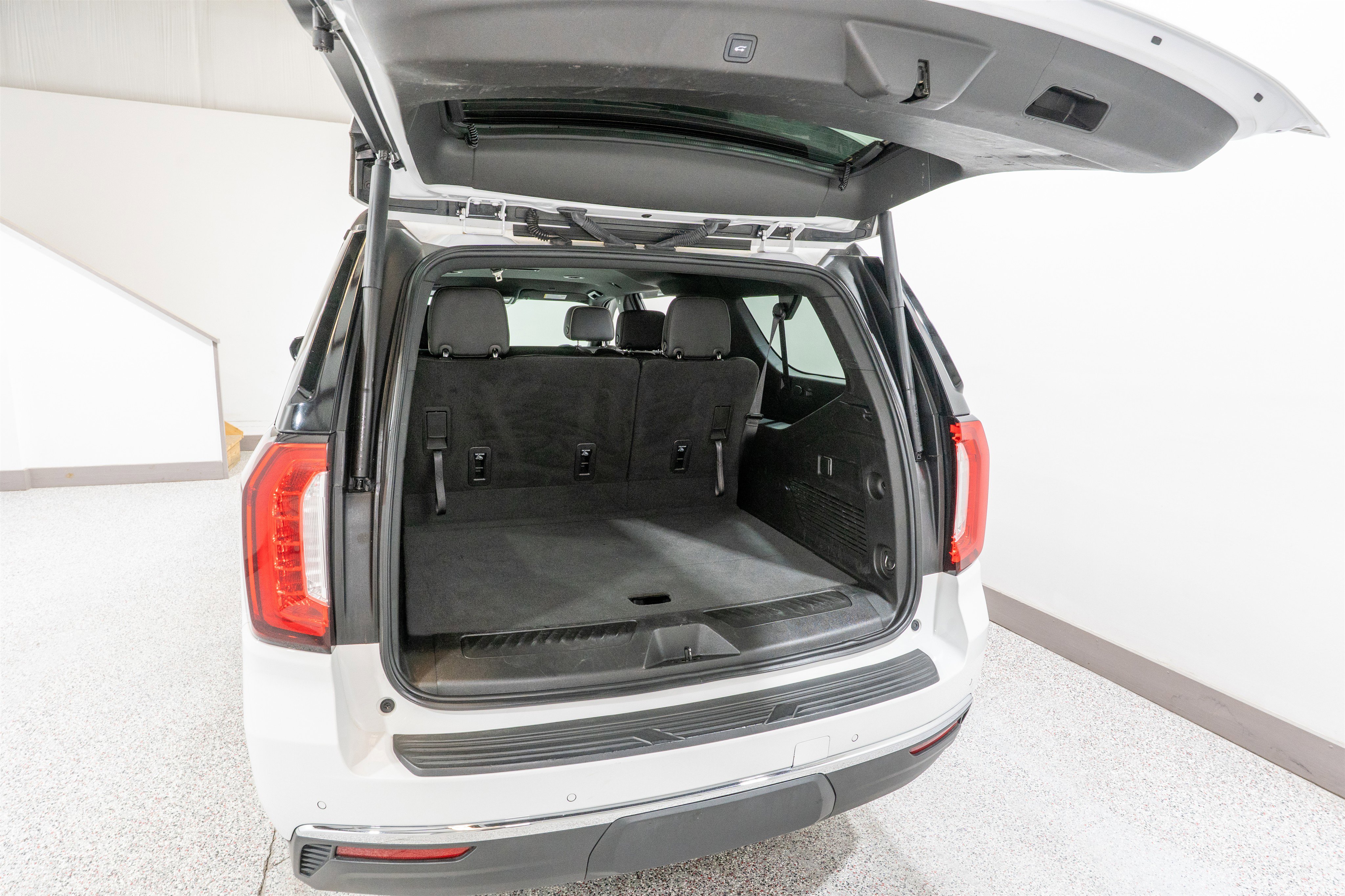Used 2022 GMC Yukon XL SLT image 33