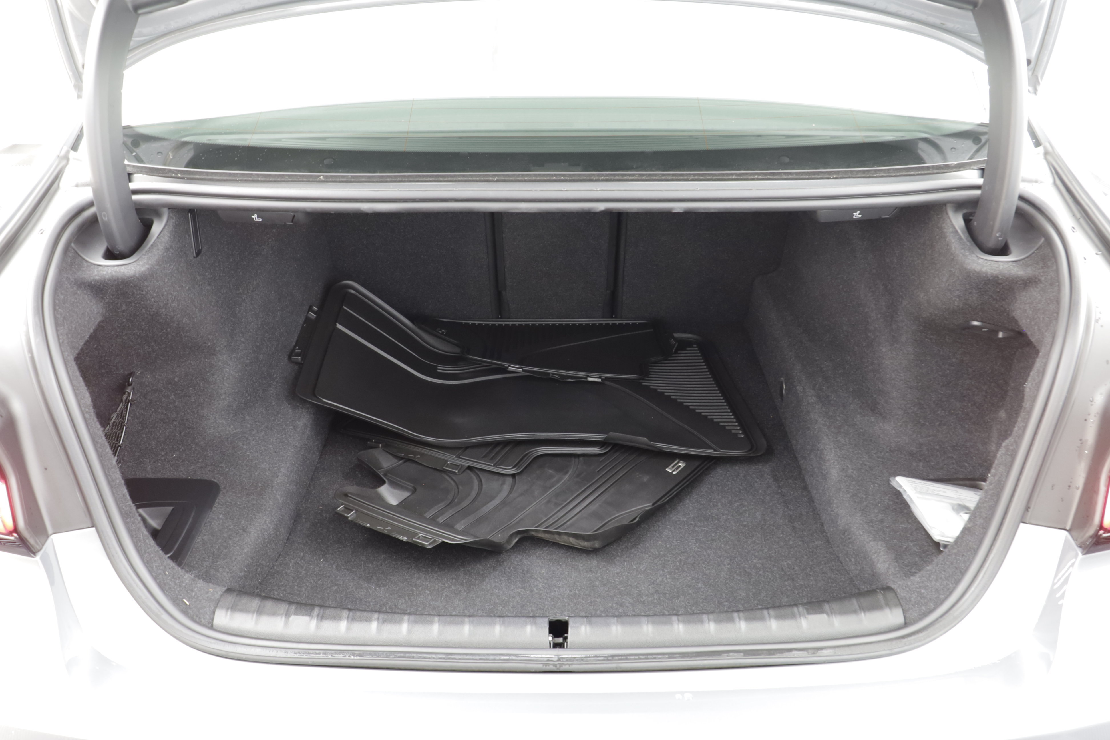 Used 2023 BMW 530i xDrive w/ Convenience Package AWD/4WD image 18