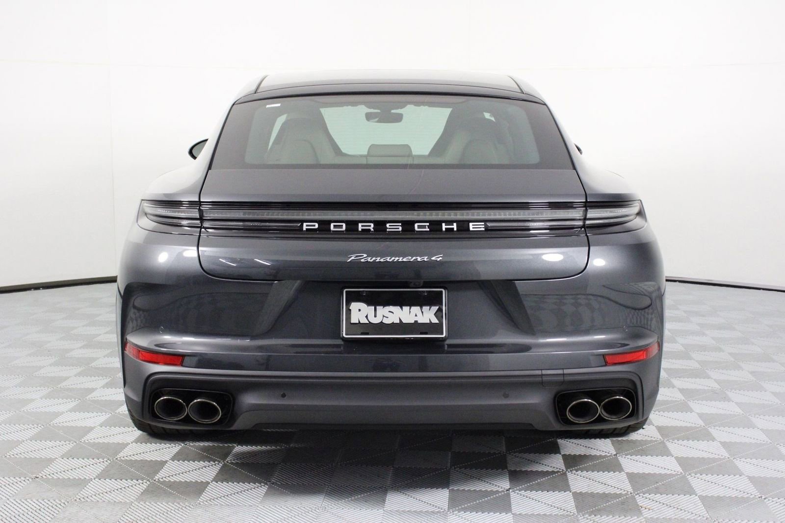 New 2026 Porsche Panamera 4 image 6