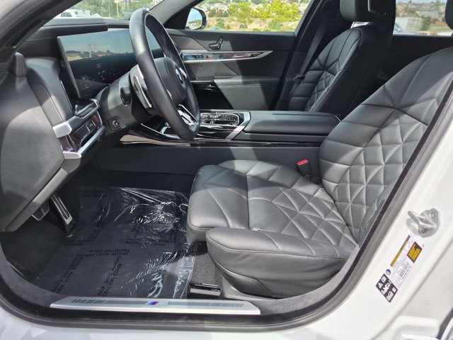 Used 2026 BMW 740i xDrive AWD/4WD image 16
